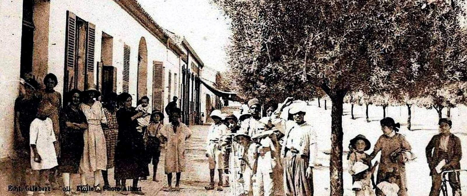 2081- Boukanefis - Etablissement Gilabert et Grand Hotel2.jpg